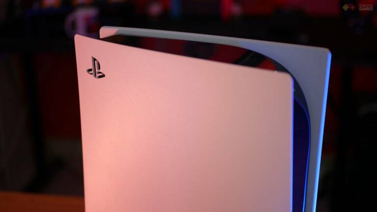 Malgré la crise des stocks, la PS5 risque de battre la Nintendo Switch