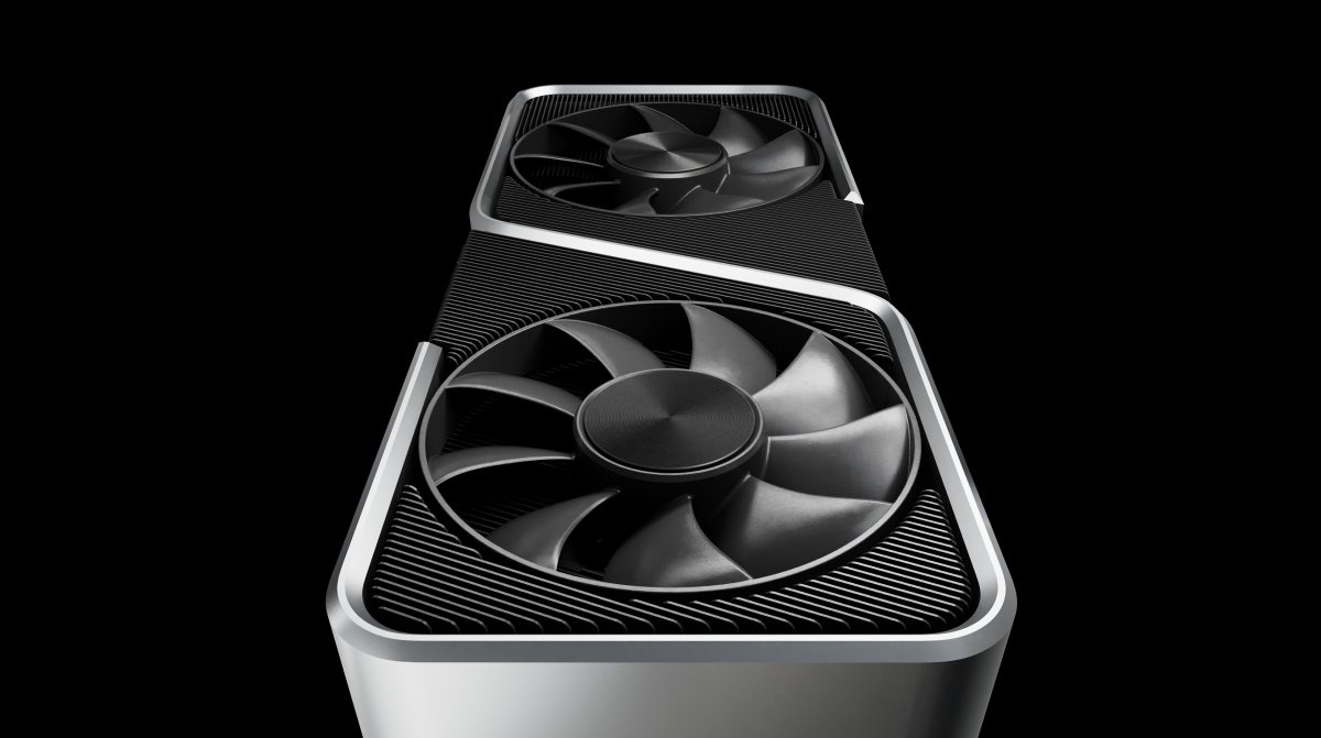 NVIDIA RTX 4080 Founders Edition, la première photo de la carte vidéo apparaît en ligne