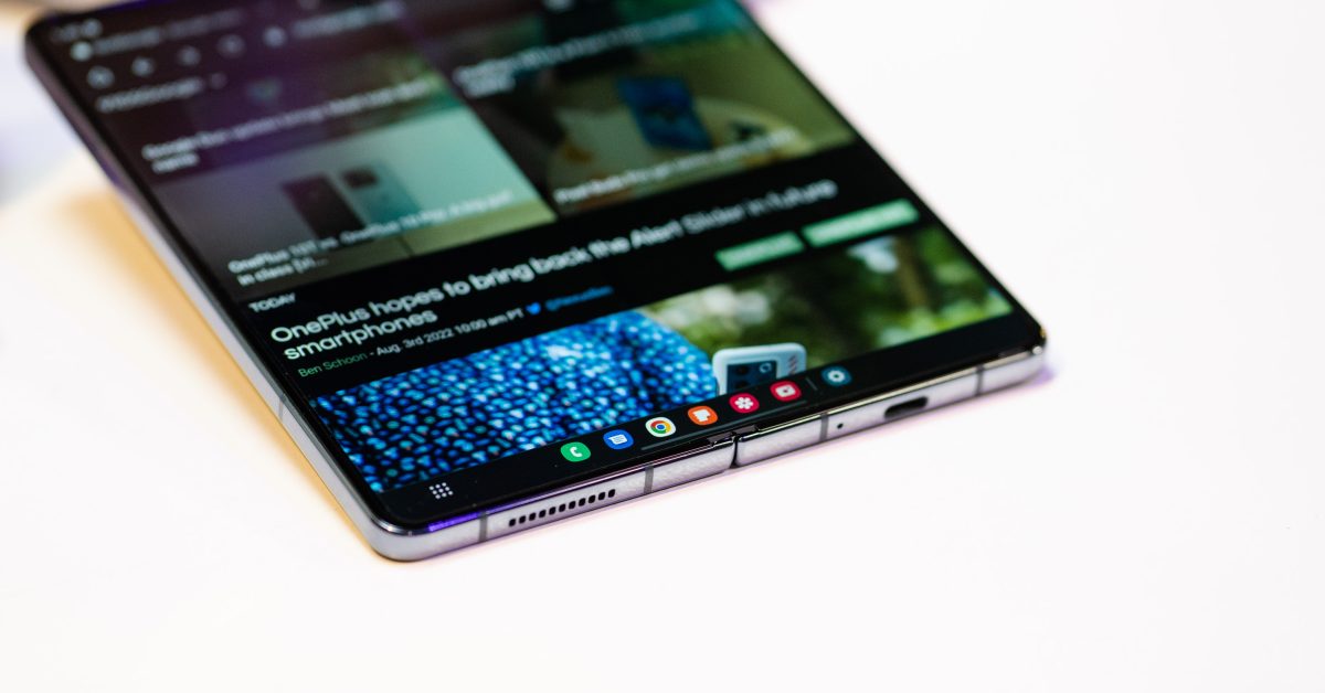 Samsung désactive (principalement) la barre des tâches d'Android 12L lorsque vous utilisez un lanceur tiers - 9to5Google