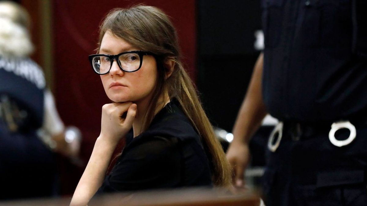 Anna Sorokin, qui a inspiré la série "Inventer Anna"sort de prison - CNN en Español