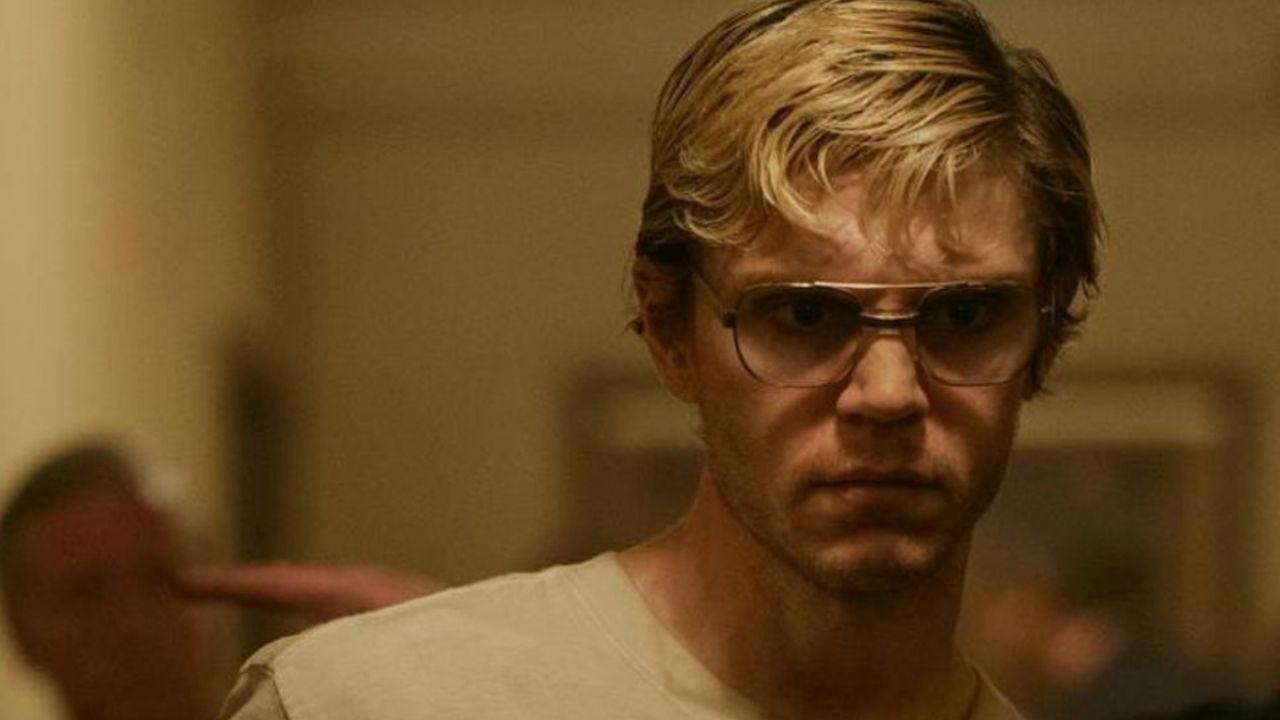 Jeffrey Dahmer : Qu'est-il arrivé aux parents et aux frères et sœurs du tueur en série de la série à succès Netflix ?  - Le Héraut du Mexique
