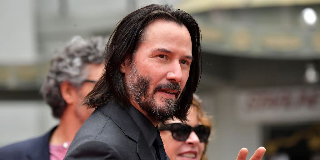 Keanu Reeves le tue avec son premier film d'action sur Netflix - Yahoo Cars