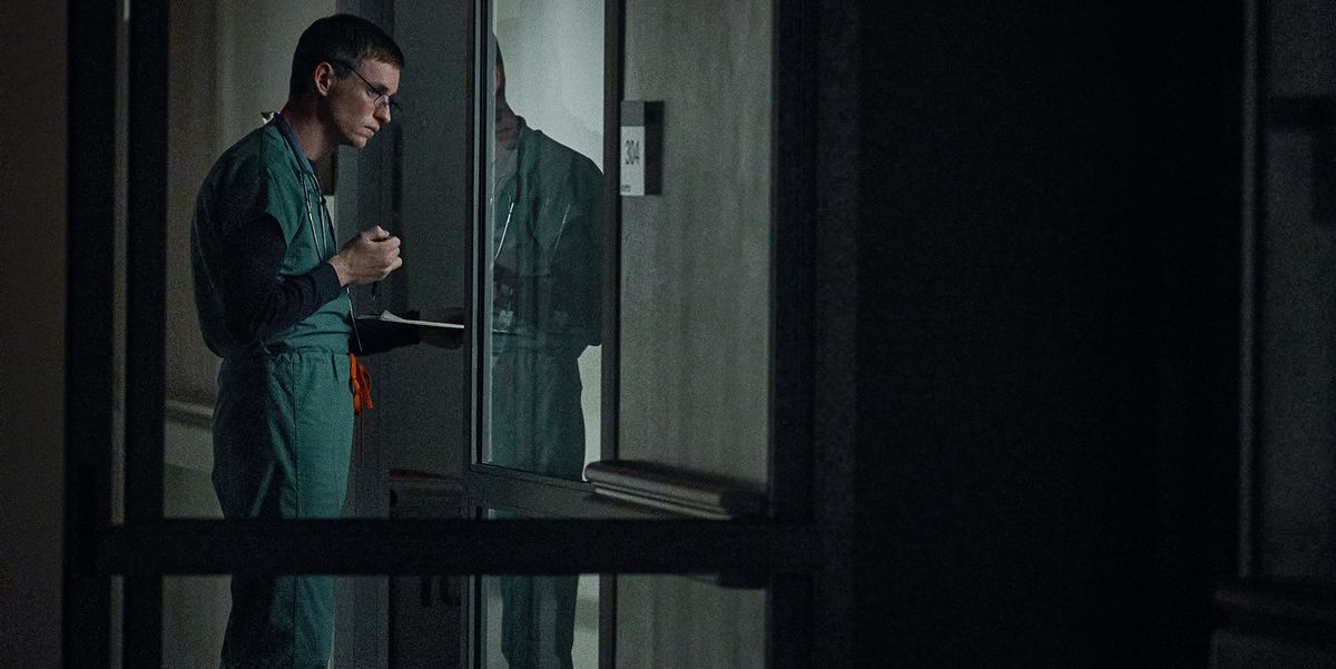 La fin expliquée de 'The Angel of Death' : Eddie Redmayne est un tueur en série - Ten Minutes
