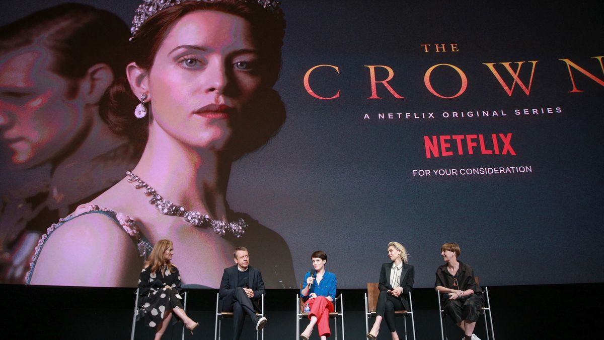 Netflix ajoute un avertissement de fiction à "La Couronne" - Journal Las Americas