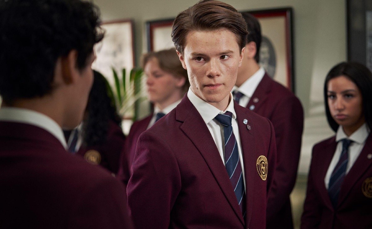 Quand la deuxième saison de Young Royals est-elle diffusée sur Netflix?  - RedGoal