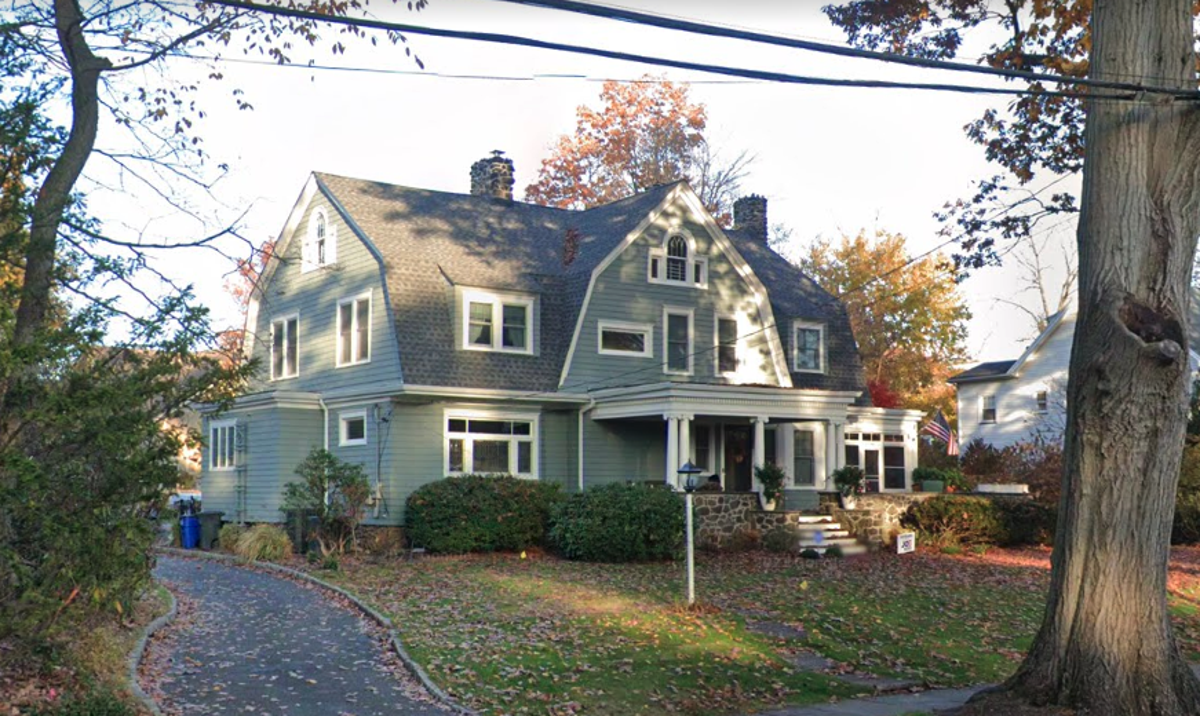 'The Watcher' : Comment une lettre à 'The New Owner' a transformé la maison de leurs rêves en cauchemar