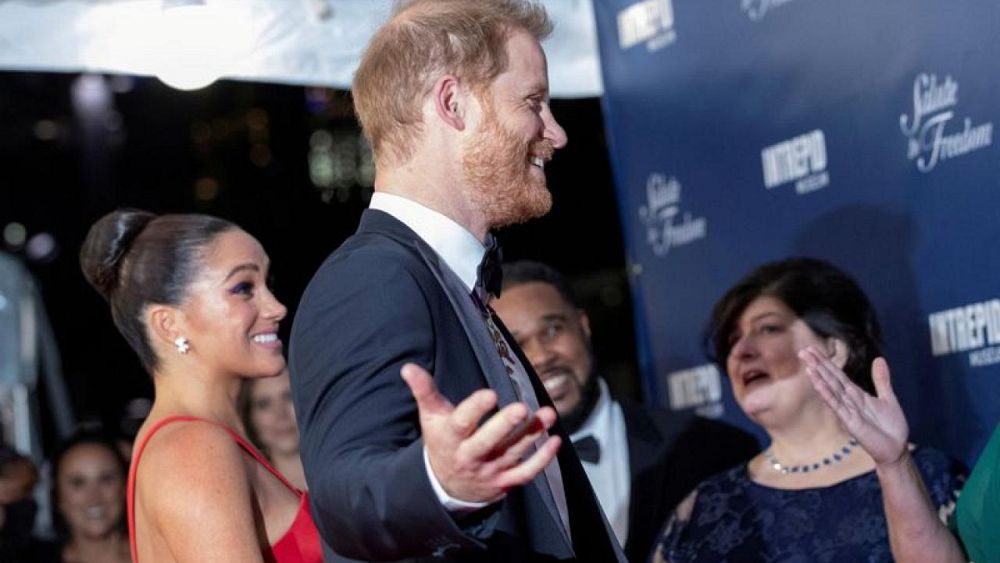 "Écoutez l'histoire racontée par nous": Netflix diffusera une série tant attendue sur Harry et Meghan - Euronews