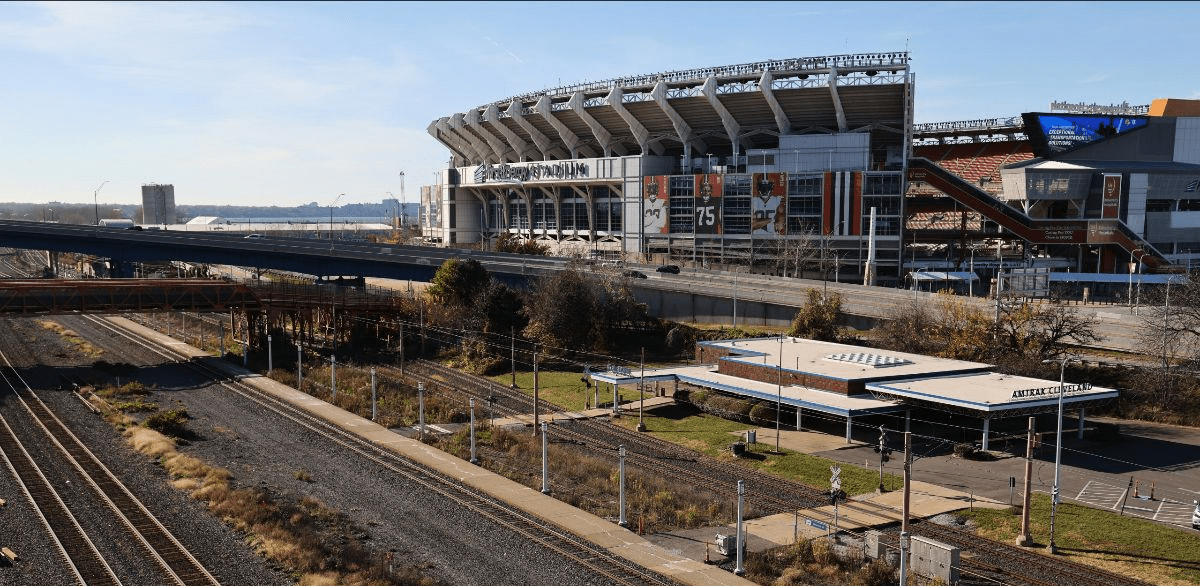 Browns meeting regularly with Cleveland leaders to discuss lakefront and stadium 