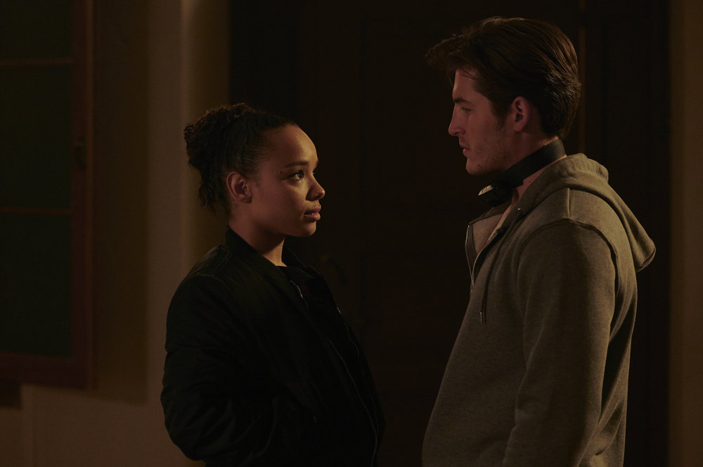 Vampire Academy Episode 9 Review And Recap Heartbreaks Jailbreaks And Crispy Critters Signal Horizon