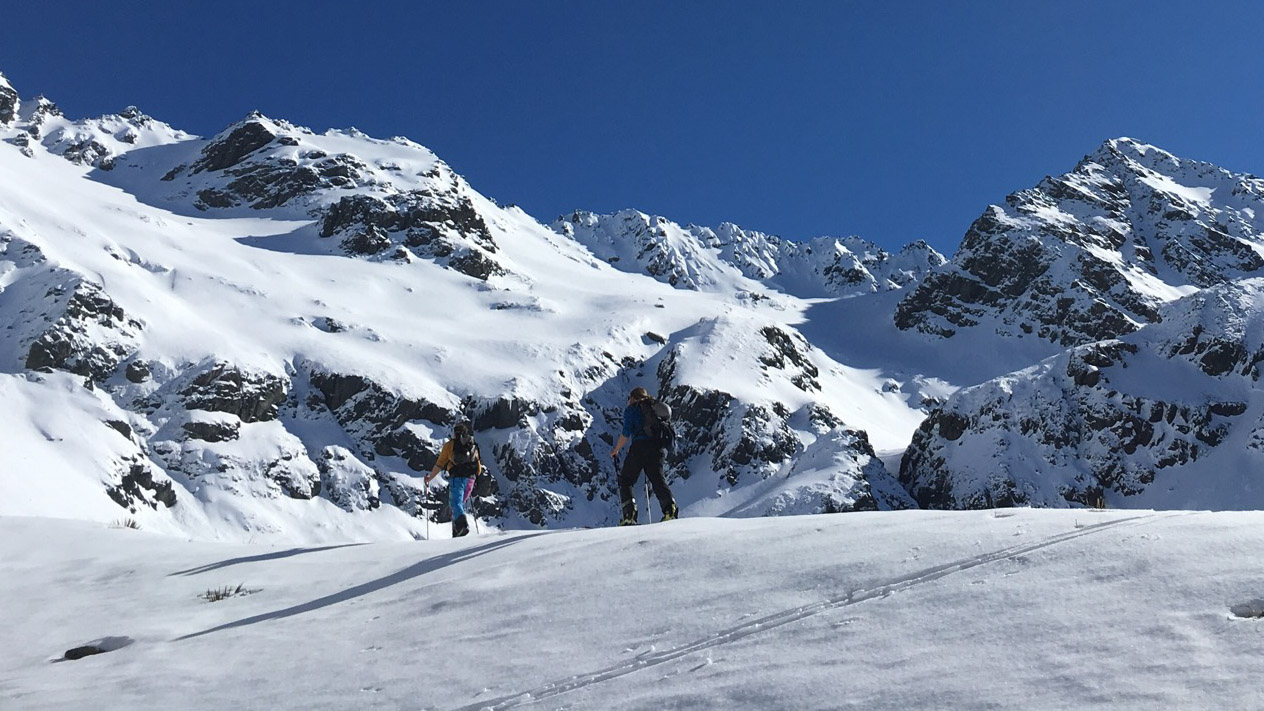 Mt Peterson Maitland Hut Ski Descent