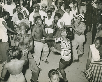 Pavilion scene, Carr's Beach, Maryland, July, 1956. Used with permission from WANN Radio Station Records, Archives Center, National Museum of American History, Smithsonian Institution, AC0800-0000006.