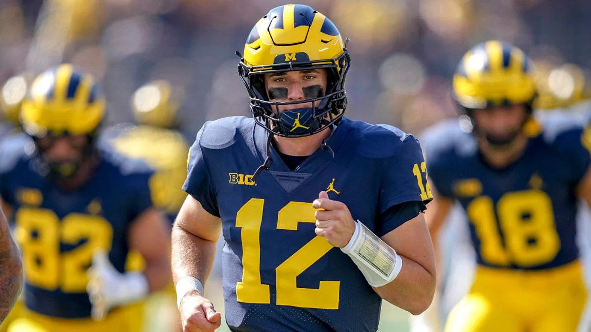 College Football Scores Schedule Ncaa Top 25 Rankings Today S Games Michigan Texas A M Early Action Local News Today
