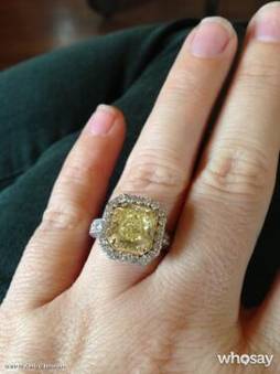 Kelly Clarkson's engagement ring