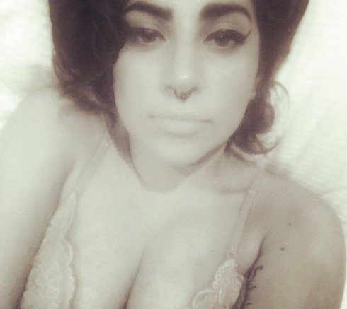 Lady Gaga - Amy Winehouse Look