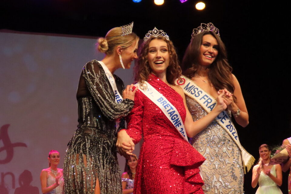 Enora Moal (Guipavas) est Miss Bretagne 2022.