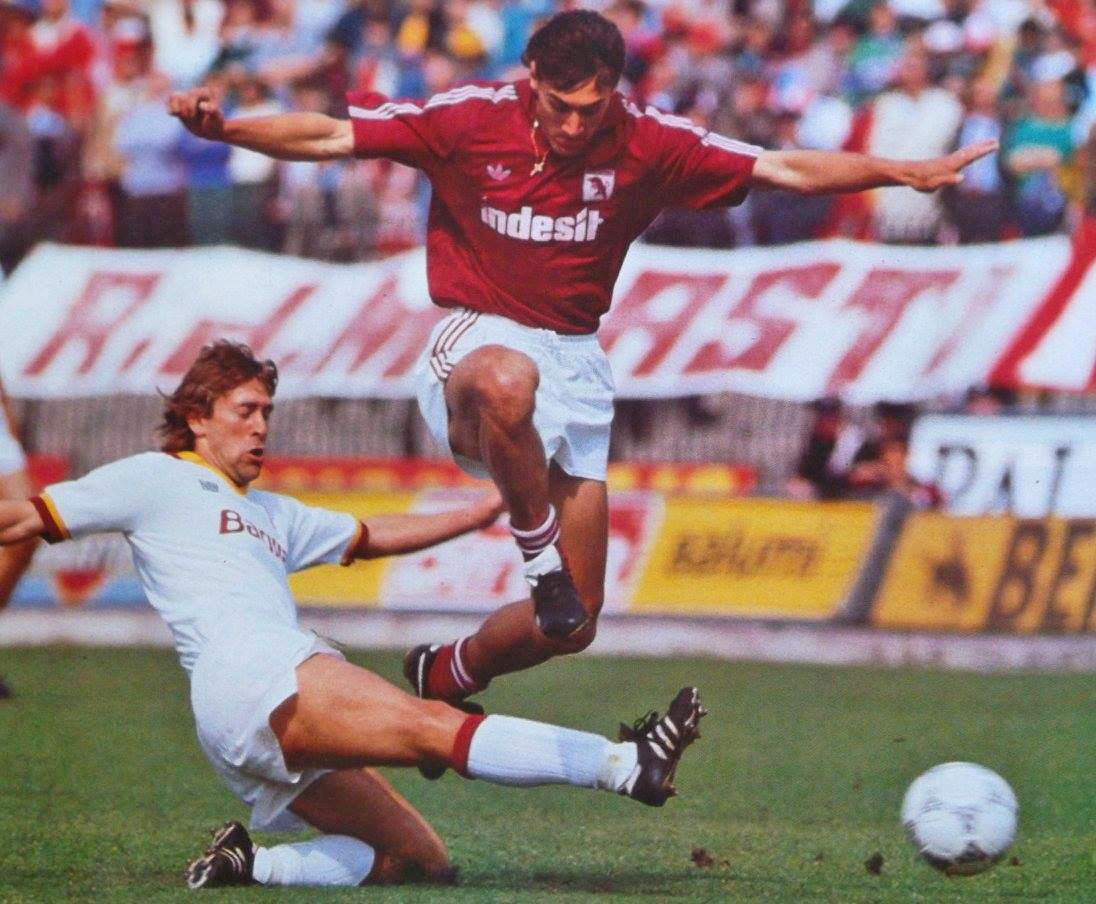 Le 100 Vite Calcistiche Di Diego Fuser Storie Fuorigioco