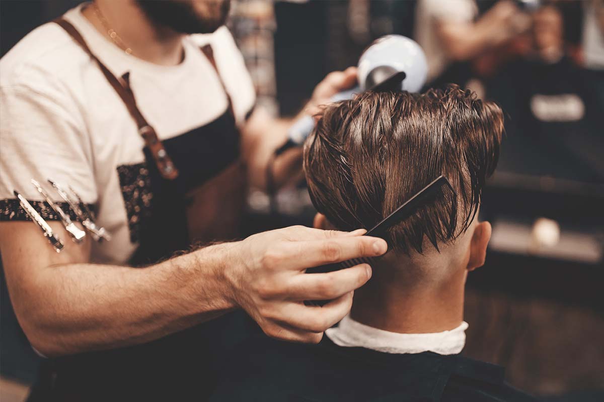 El Corte De Pelo Mas Barato Cerca De Mi 2022 Y Los 11 Mejores Salones De Cortes De Pelo Baratos