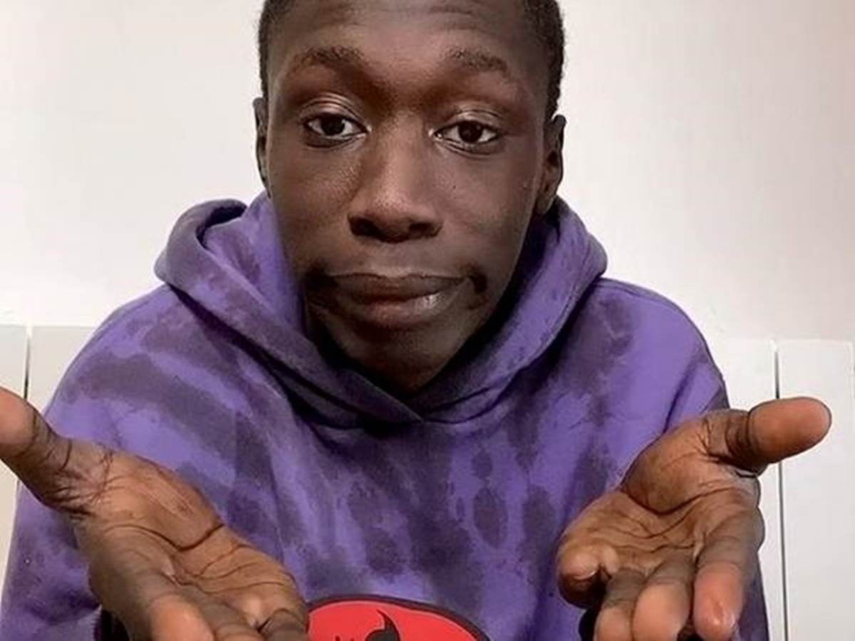 Facciamo I Conti In Tasca A Khaby Lame Quanto Guadagna Il Tiktoker Piu Famoso Del Web Syrus