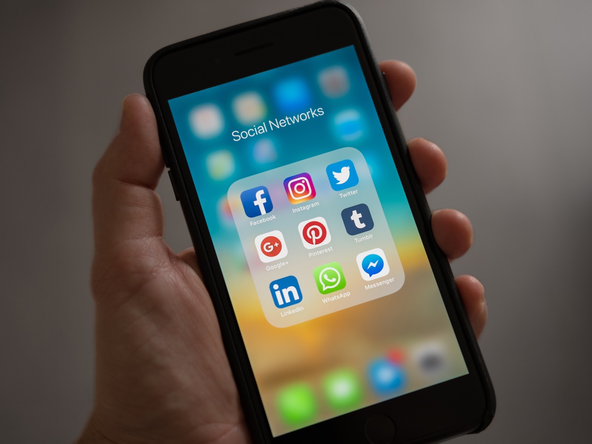 Come Cambiare Il Tuo Nome Su Instagram Facebook Tiktok Snapchat Youtube E Gli Altri Social Network Syrus