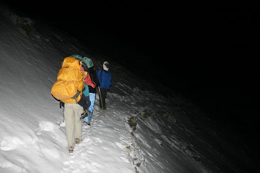 3h30 a.m we climb to the top 3h30 a.m we climb to the top