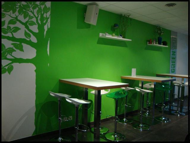 GreenSpot table