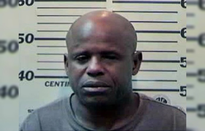 Howard Green Cop Restrains Man Who Spat On Him Lands Him Under Investigation
