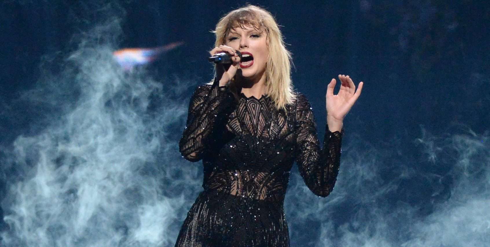 Concert Review Taylor Swift S Reputation Tour Is Unlike Any Tour She S Ever Done The Knockturnal