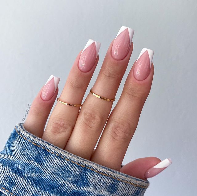 50 White Nails Perfect For Your Next Mani The Pink Brunette