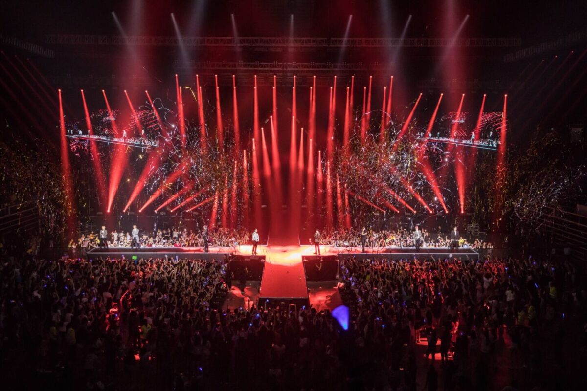 Singapore Let S Go Kamping Day 2 A Concert Of Intense Stages From K Pop Veterans And Rising Stars The Seoul Story