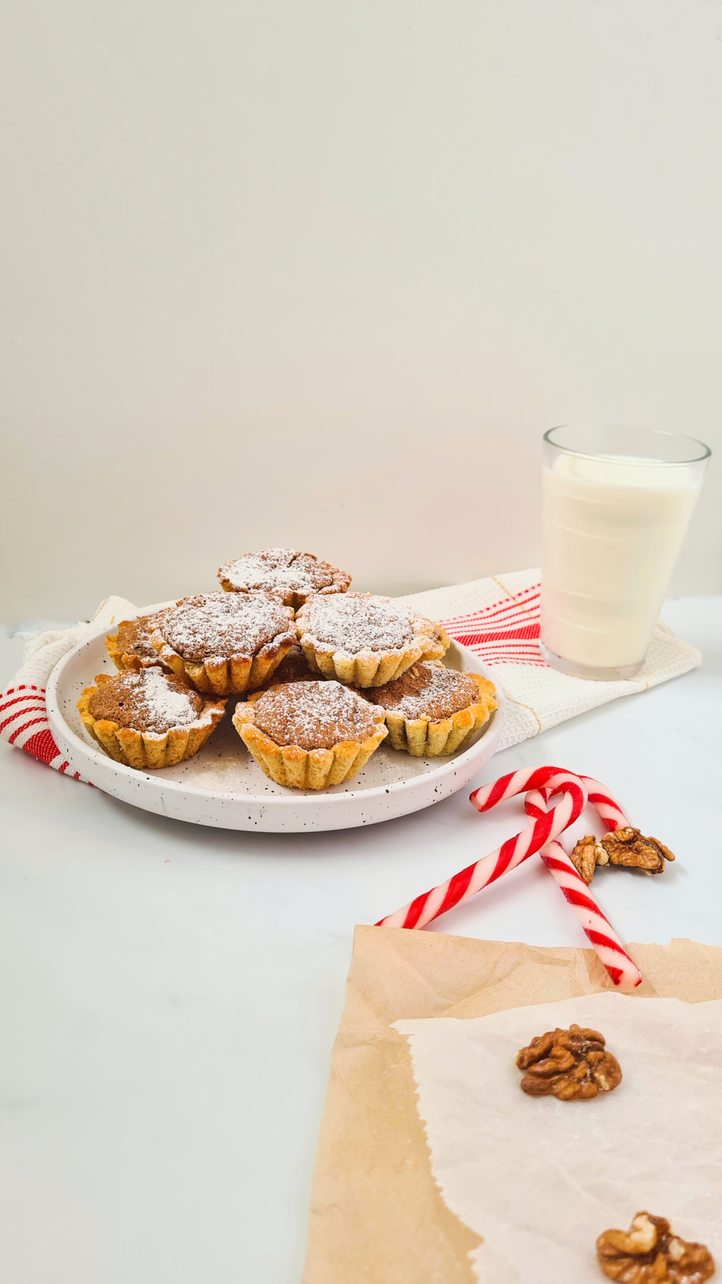 cosulete cu gem si nuca walnut tartlets