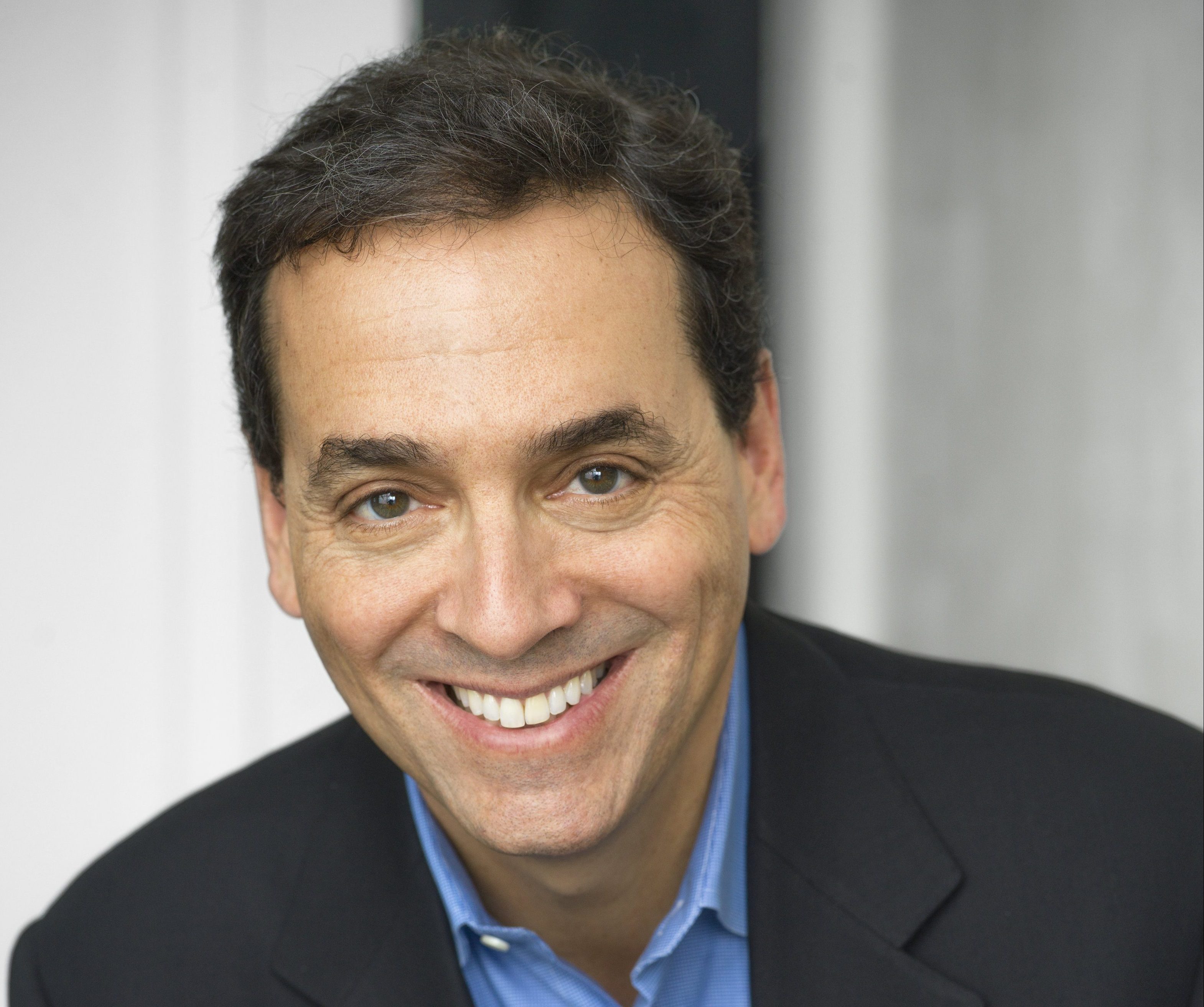 Daniel Pink — How to Make Better Decisions and Be More Creative (#305)