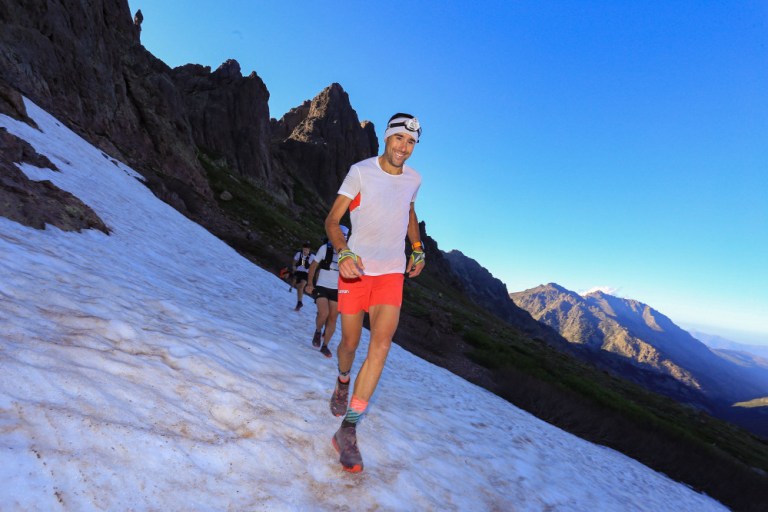 Gr20 Corsica Record Lamert Santelli 30h25m He Succeeds Runners Like Kilian Jornet 2009 32h54 Or Francois D Haene 2016 31h25 Trailrunningspain Com
