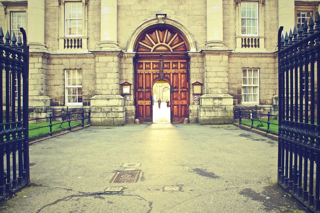 Jackie De Burca Trinity College Dublin