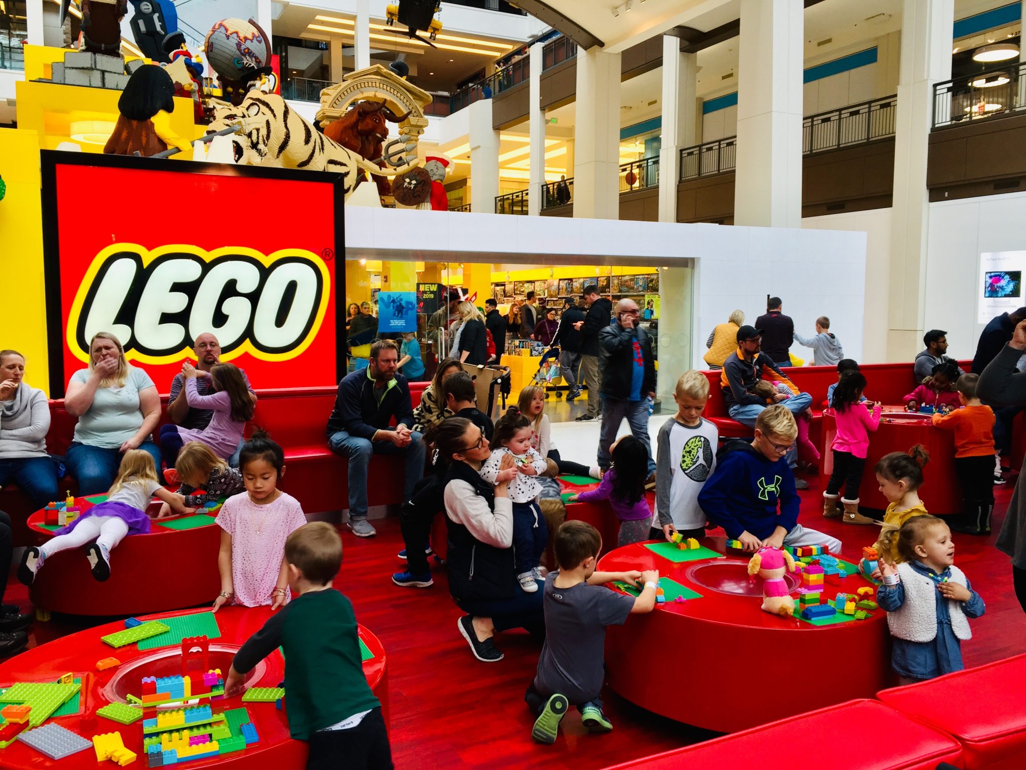 Top U.S. family travel blog, Travel With A Plan, shares the Top 15 list of the Best Mall of America Attractions for kids of all ages in Bloomington, MN!