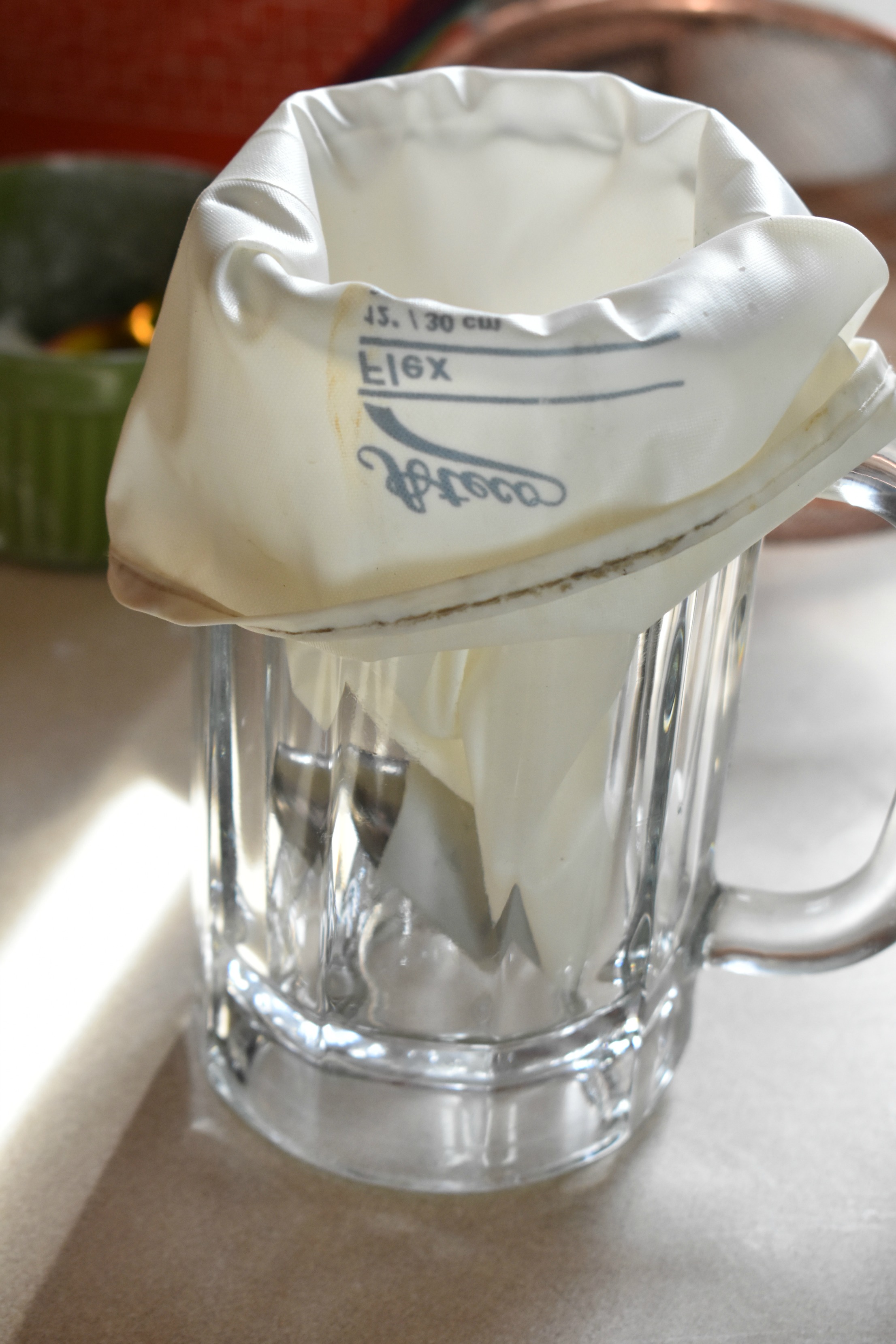 A piping bag for macarons
