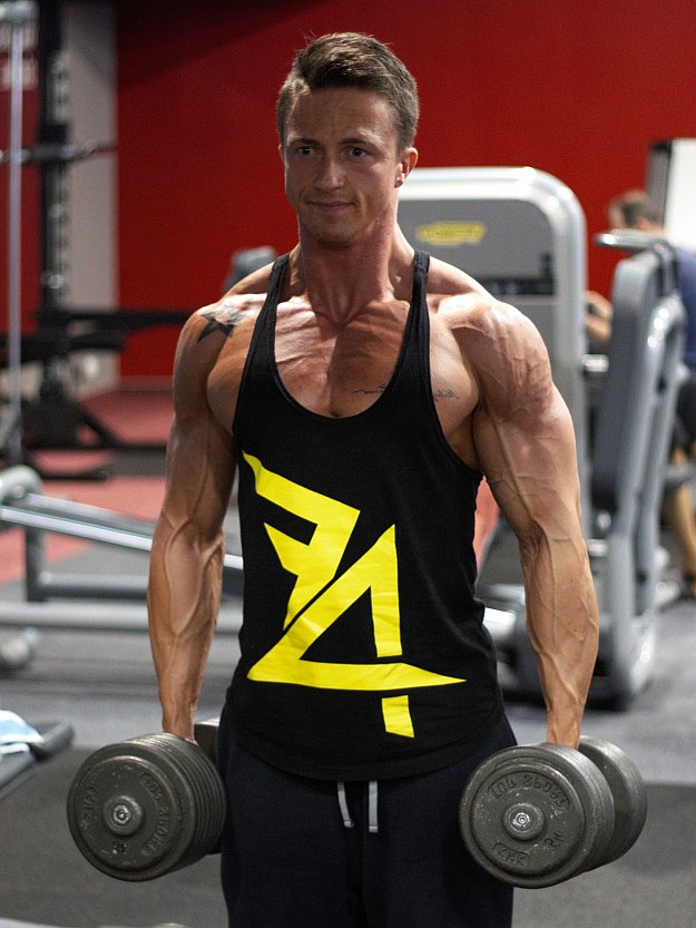 Try These Back Exercises With Dumbbells To Build Those Back Muscles