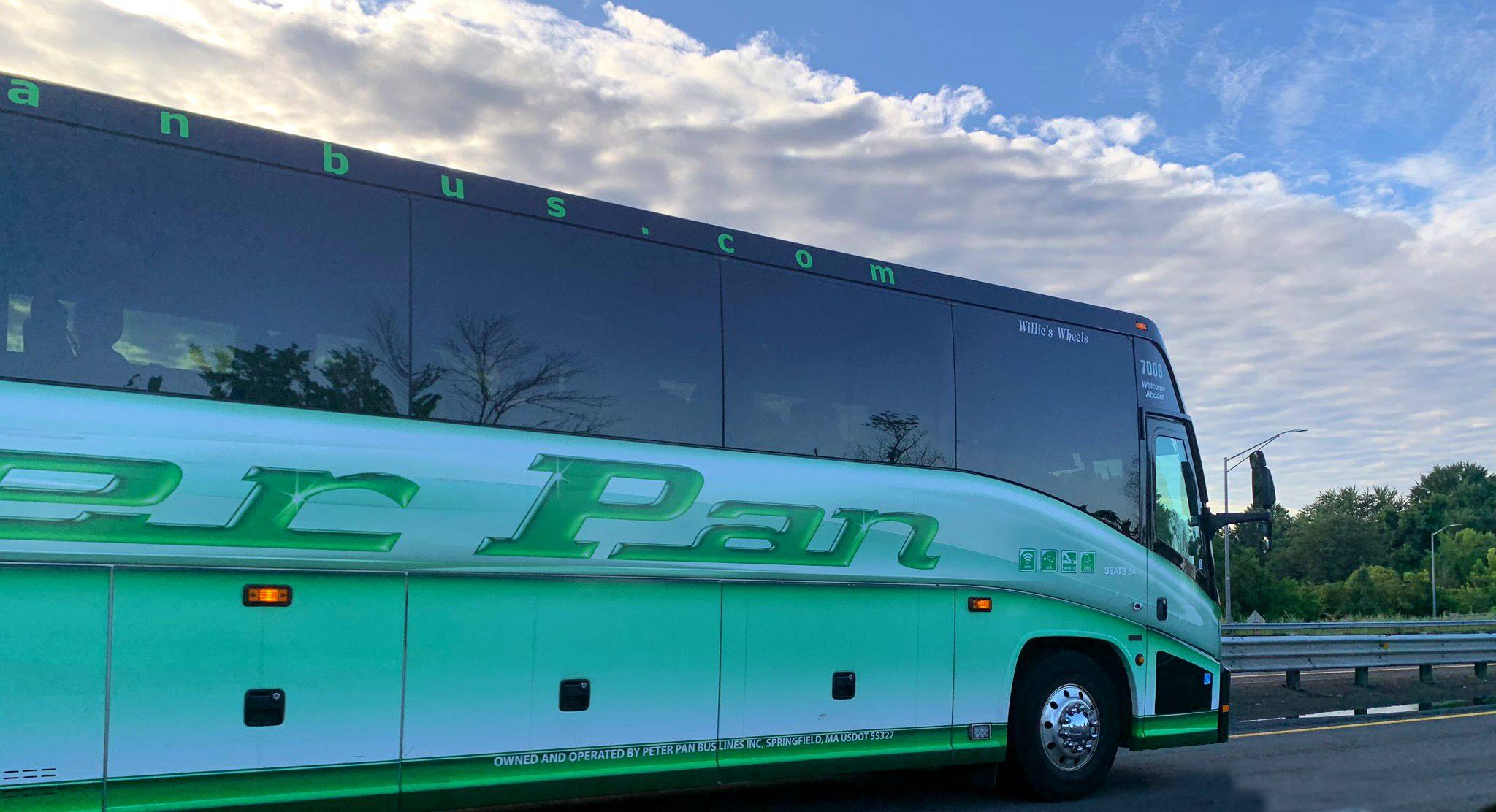 Peter Pan Bus Lines Cuts Back Newport Portsmouth Service What S Up Newp