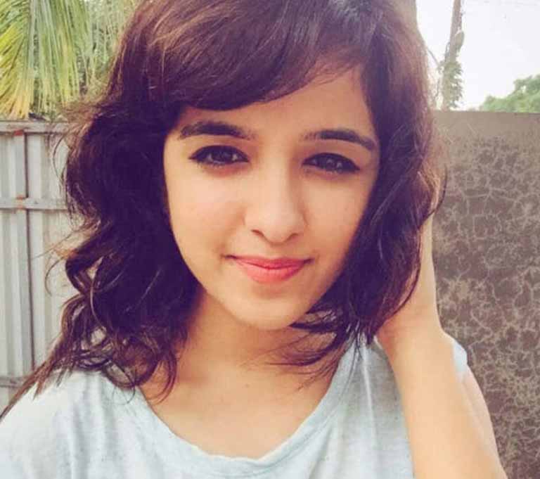 Shirley Setia wiki, age, Affairs, Family and More-3