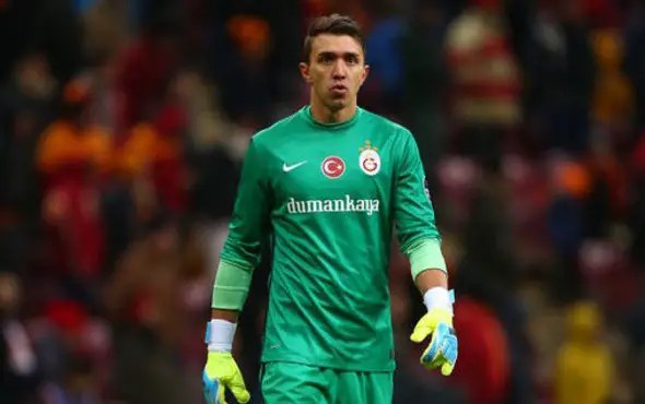 Fernando Muslera wiki, Age, Affairs, Net worth, club, position and More