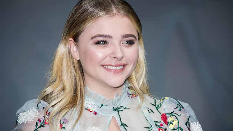 Chloe Grace Moretz wiki, age, Affairs, Family and More-3