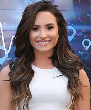Demi Lovato wiki, Age, Affairs, Net worth, Favorites and More