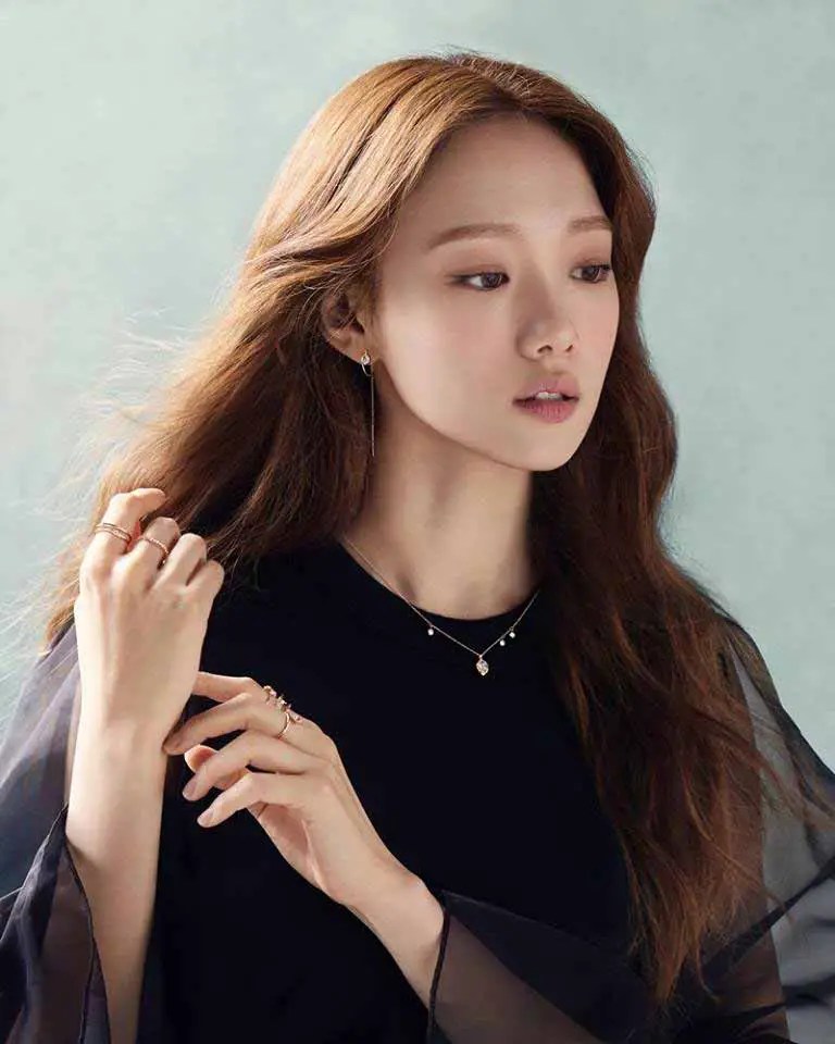 Lee Sung Kyung