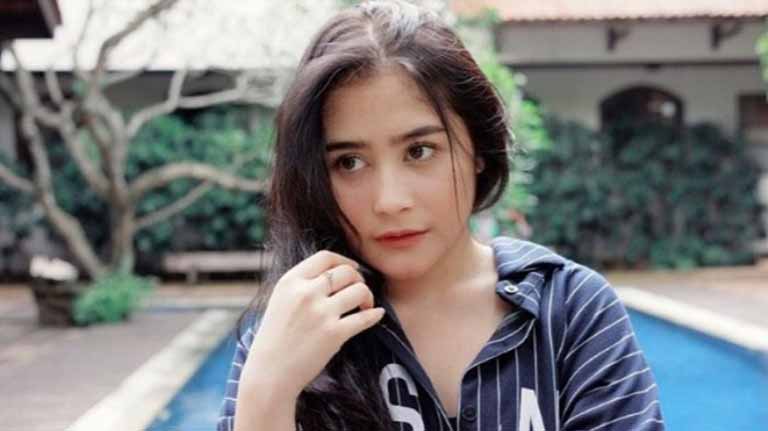 Prilly Latuconsina
