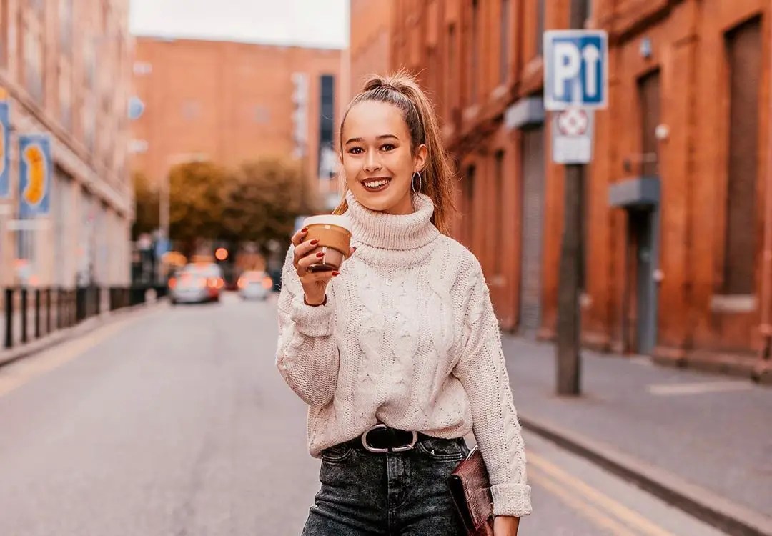 Laura Sophie Tiktok Star Wiki Biography Age Boyfriend Family Facts And More Wikifamouspeople