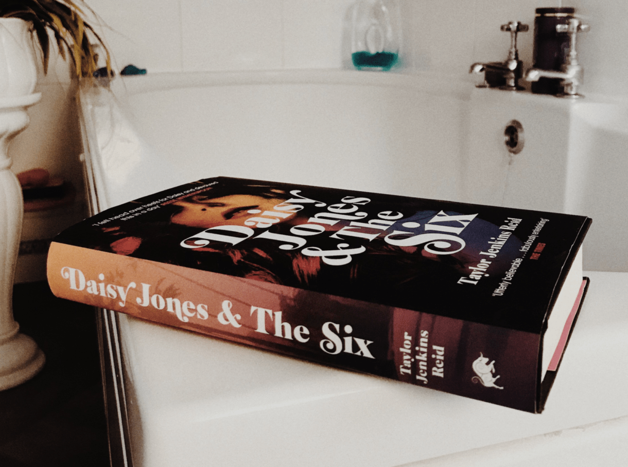 Daisy Jones The Six Book Review Amy S Bookshelf