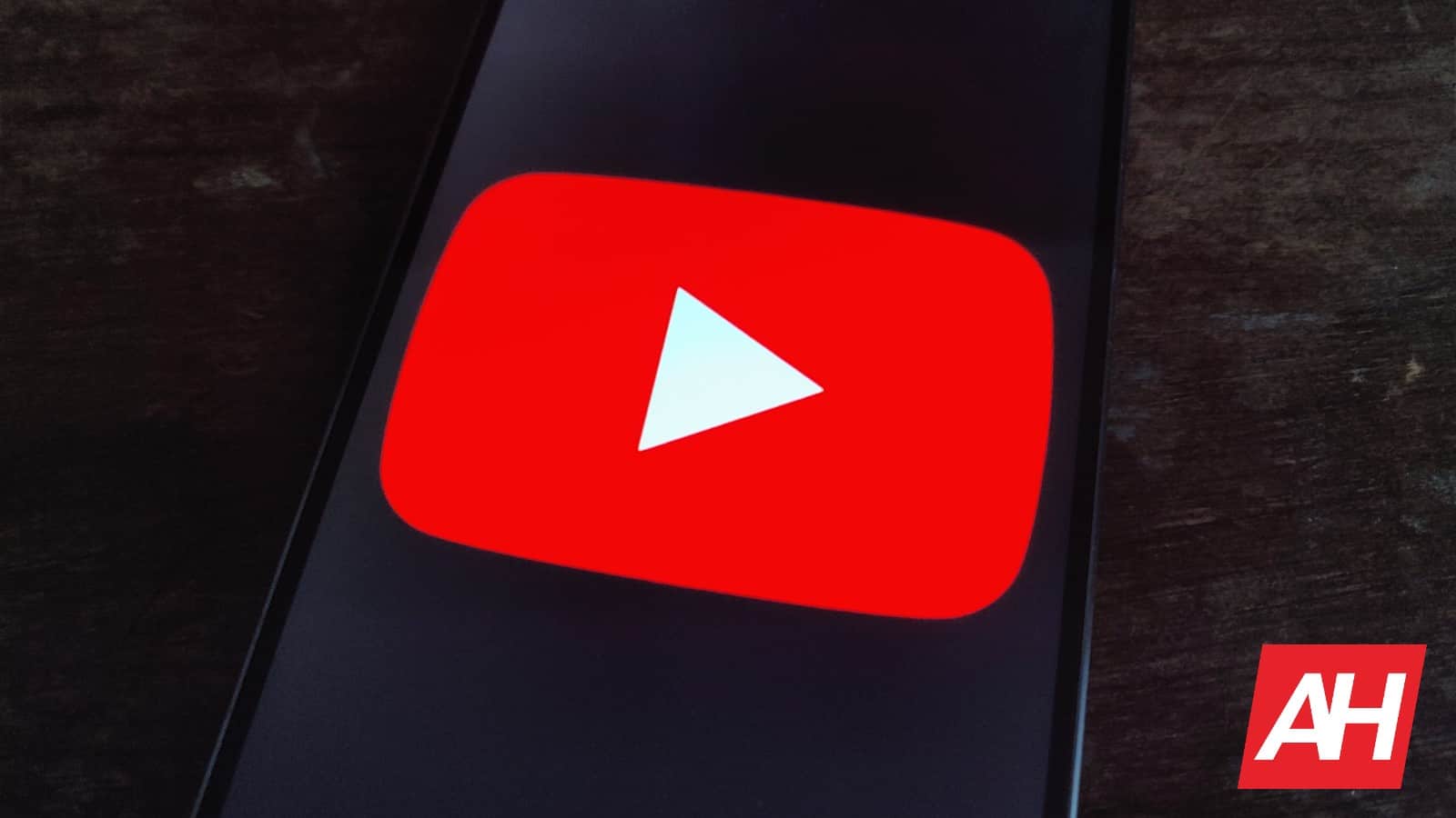 YouTube yet again responds about its NSFW ads issue