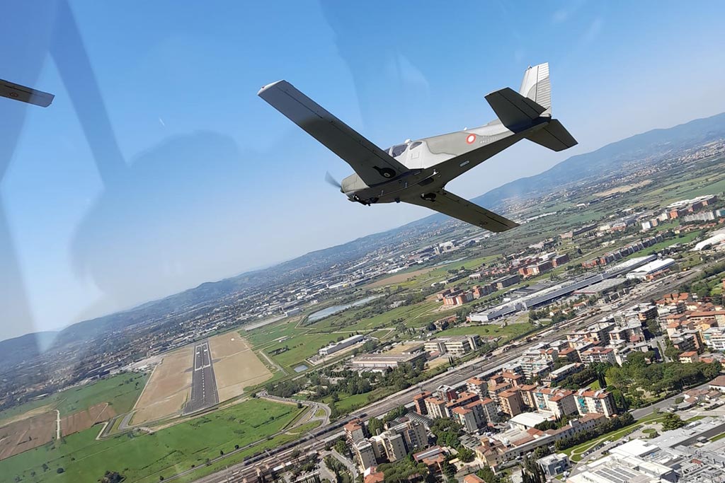 Giovani Aquile 2021 Sui Cieli Di Firenze L Attivita Di Volo Per Gli Allievi Della Scuola Douhet Dell Aeronautica Militare Aviation Report