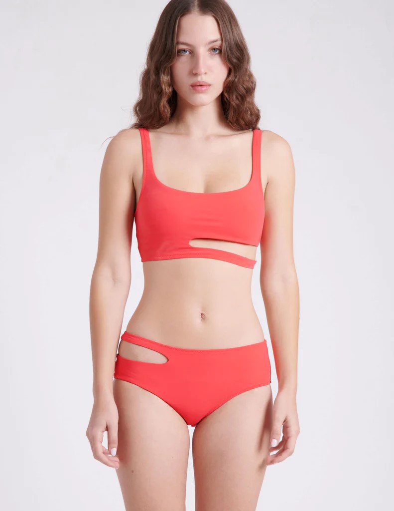 The Helena Bikini Top and Hyma Bikini Bottom are stylish and sporty. (Photo araks.com)