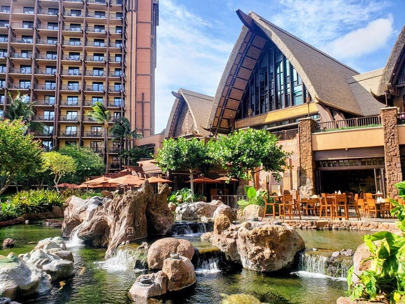 10 Things To Love 7 Things To Hate About Disney Aulani California Family Travel
