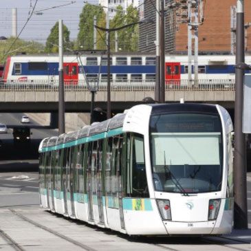 Metro Bus Rer Taxi Velo Velib Bateau Et Batobus A Paris